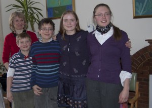 Rodzina Wątróbskich (L) Ewa, Tobiasz, Jakub, Natalia i Cecylia/ Fot. Małgorzata Bugaj-Martynowska